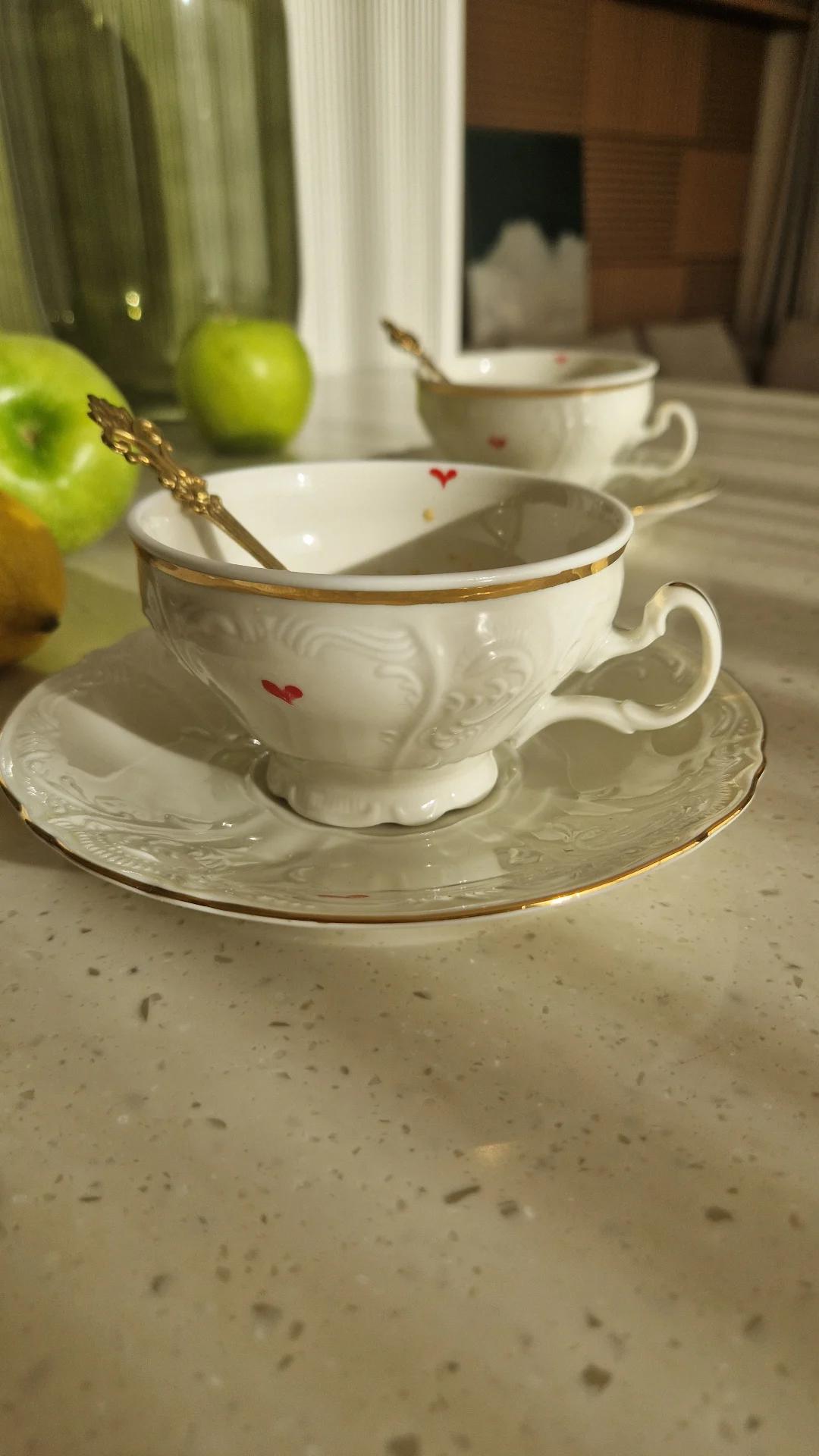Solja od češkog porcelana sa zlatnim obodom ☆                   sa natpisom